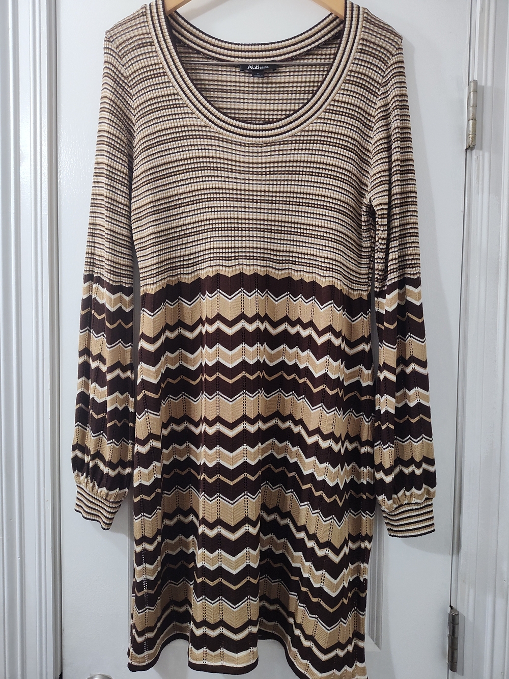 AGB Beige Brown Striped Scoop Neck Bodice Chevron Mix Pattern Sweater Dress Y2K